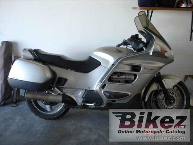 Big nymous user. st 1100 pan european picture and wallpaper from Bikez.com